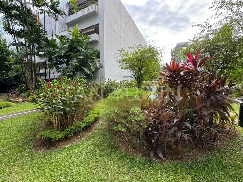 1 Bed Apartment (Condo) for Sale in  The Centrepoint - Image 1